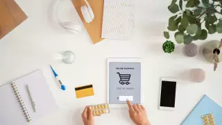 Сколько алматинцев покупают лекарства для самолечения - опрос