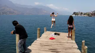 Вирусы погибают в морской воде очень быстро - инфекционист