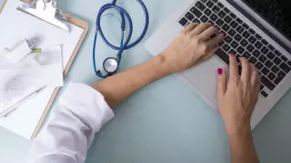 Статистику по пневмонии и коронавирусу объединили в Кыргызстане