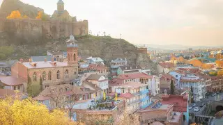 Предупредили: медицина не справится. Коронавирус в Грузии глазами казахстанцев