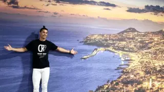 Прокатиться на "диване" по родным местам Криштиану Роналду. Остров Мадейра и его колорит