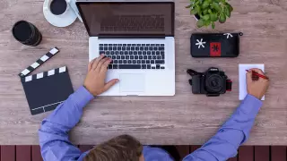 Мошенники обманывали казахстанцев от имени блогеров