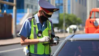 Полицейские посты установили на выезде из Нур-Султана