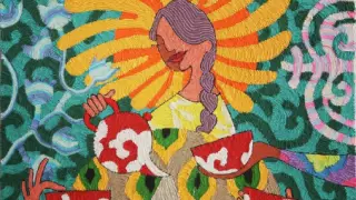 Апашка с пиалой и любимые горы. Европейцы и американцы полюбили нитяные картины алматинки