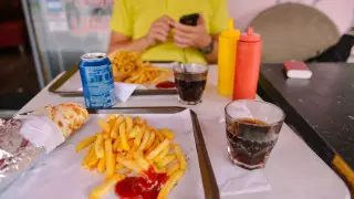 Рекламу фастфуда планируют запретить в Великобритании