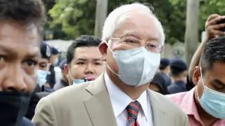 Экс-премьера Малайзии признали виновным в коррупции