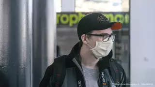 Зачем казахстанцев обязали носить маски на улице, ответил Цой