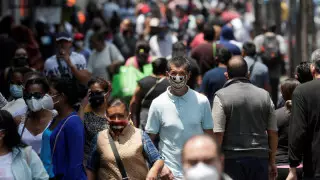 Больше 18 миллионов человек заразились коронавирусом в мире