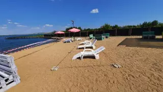 Пляжи Борового и Зеренды открыли, но только при отелях