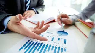 Провизии банков по плохим кредитам сократились на 17% за год