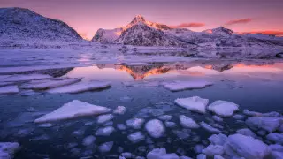 Арктика может остаться безо льда к 2035 году - ученые