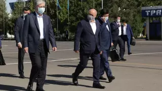 Токаев прилетел в Туркестанскую область