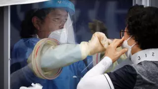 Южнокорейским врачам запретили проводить забастовку после вспышки коронавируса