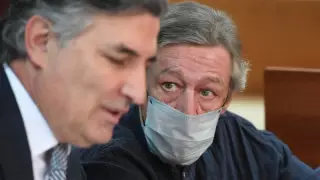 "Тізерлеп отырыңыз!" Ресейлік актердің соты қалай өтіп жатыр?