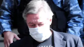 "Ему не выжить в тюрьме". Путина попросили пощадить Ефремова