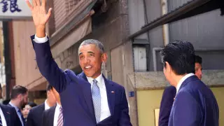 Обама опубликовал свой номер телефона