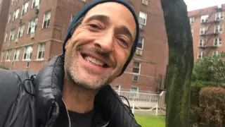 Актер Эдриан Броуди пошутил про российскую вакцину