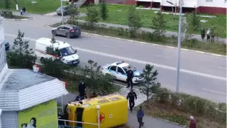 Скорая перевернулась и оказалась на ступеньках медцентра в Петропавловске