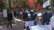 Мирный марш за независимость Кыргызстана проходит в Бишкеке