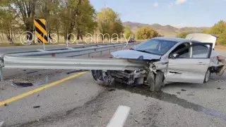 24-летняя алматинка насмерть разбилась об отбойник