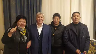 Появились первые фото Атамбаева после освобождения