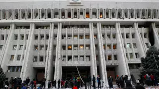 Сразу два человека провозгласили себя генпрокурором Кыргызстана