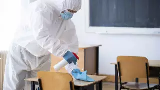 52 ребенка заразились коронавирусом в школах Казахстана