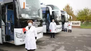 18 реанимобилей и 8 "мобильных поликлиник" получили жамбылские врачи