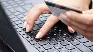 Казахстанцев предупредили об аномальном росте мошенничества в Интернете