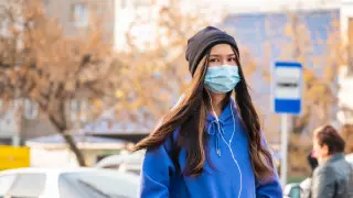 На 4,8 миллиона тенге оштрафовали алматинцев за игнорирование масок