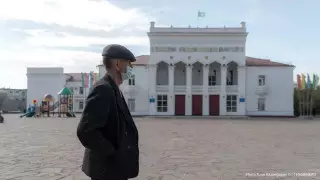 Здороваться за руку запретили жителям Павлодарской области