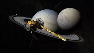 На спутнике Сатурна нашли странную молекулу, которой нет на Земле