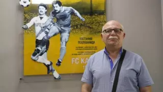 Токаев наградил орденом легенду "Кайрата"