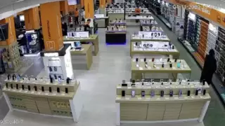 В Сеть попало видео погрома в магазине техники