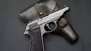 Пистолет Джеймса Бонда выставлен на аукцион