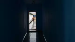 Экс-воспитанницу детдома задержали по делу об опустошении счетов детей-сирот