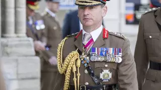 Британский спецназ "потерял" генерала во время высадки на вертолетах