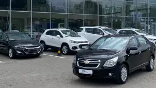 Сколько автомобилей продала дилерская сеть Allur Group в октябре