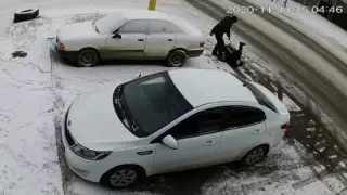 Женщину изрезали из-за долга мужа в 20 тысяч тенге - полиция Костаная