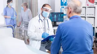 В Алматы растет число смертей от коронавируса среди пожилых людей