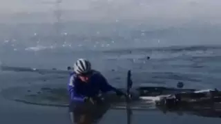 Велосипедист провалился под лед на Урале