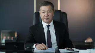 Английский суд снял ограничения с активов Булата Утемуратова