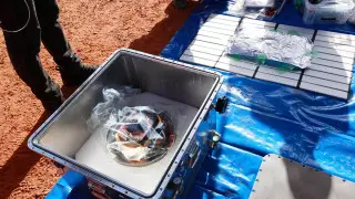 Образцы астероида обнаружили внутри космической капсулы