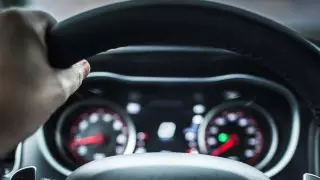 Полицейского осудили по делу о краже российских внедорожников