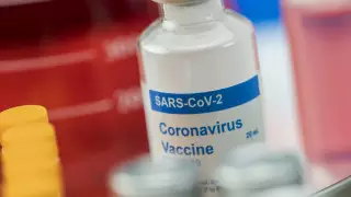 "Какую команду дадут, такой и вакцинируемся" - министр обороны о прививке от коронавируса