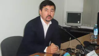 Сейсембаев призвал "опальных" олигархов вернуться на родину