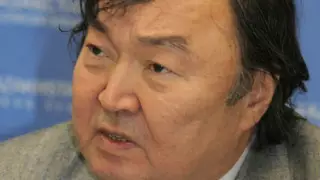 Олжас Сулейменов узнал о смерти Бэллы Ахмадулиной от Тengrinews.kz