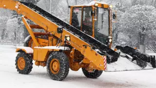 1277 человек и 494 спецмашины расчистят улицы Астаны от снега