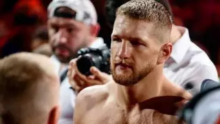 "С его стороны много грязи и провокаций". Минеев - о драке с Исмаиловым на турнире в Москве