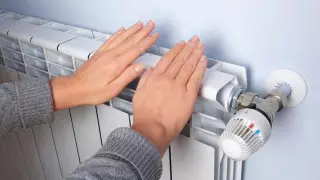 Вслед за Карагандой перед замерзающими жителями извинились тепловики Семея